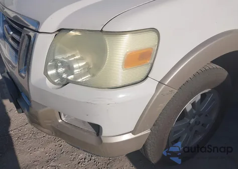 2008 Ford Explorer Eddie Bauer из США, поврежденный, VIN 1FMEU64E68UA55491